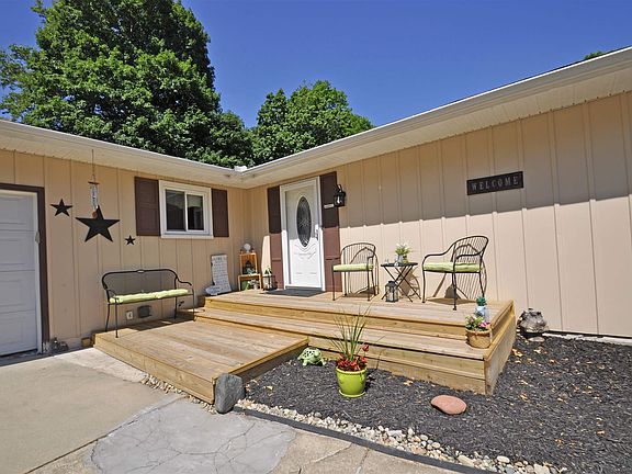 4th image of 5739 Selwyn Ct