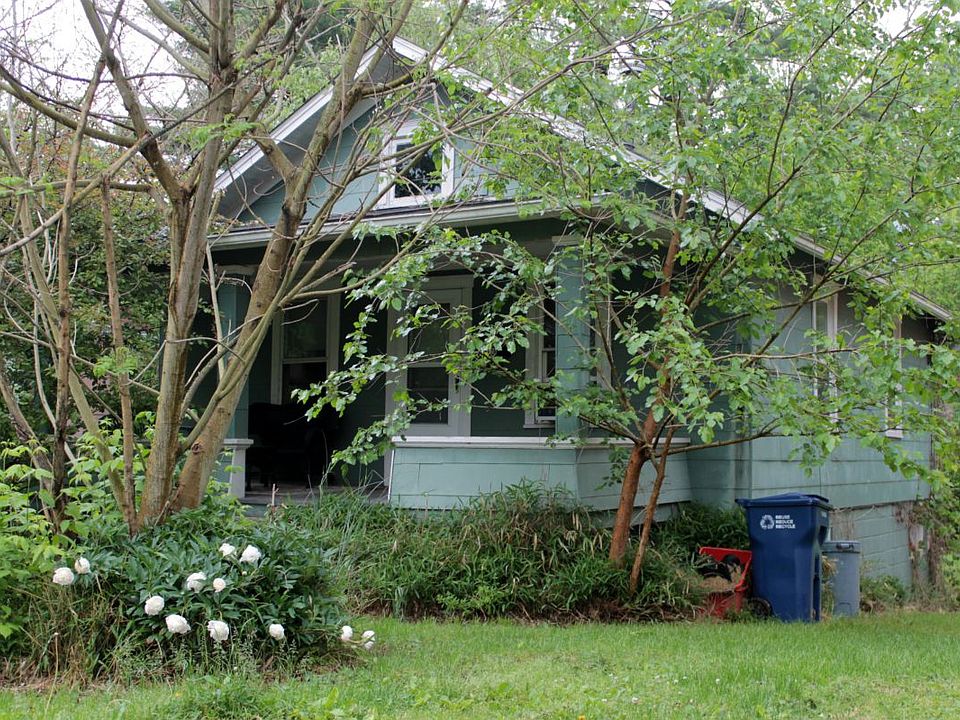 1st image of 120 Central Ave