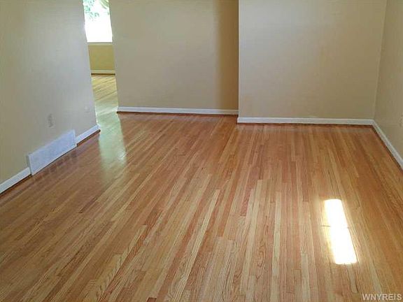 4th image of 142 Lorelee Dr