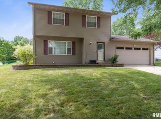 1002 83rd Ave W, Rock Island, IL
