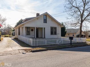 342 Hickory St SW, Social Circle, GA 30025