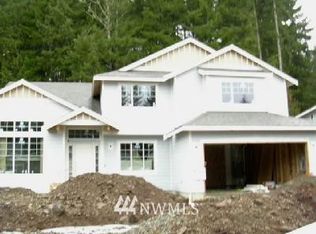 19020 Silvercreek Ave E, Puyallup, WA 98375