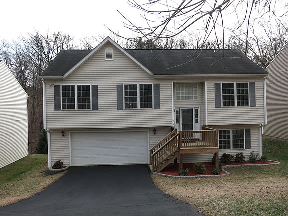 2nd image of 4818 Autumn Ln