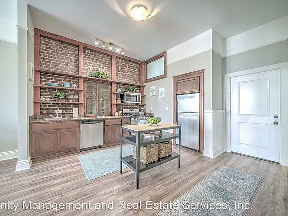 3rd image of 341 Georgia St Ste 201