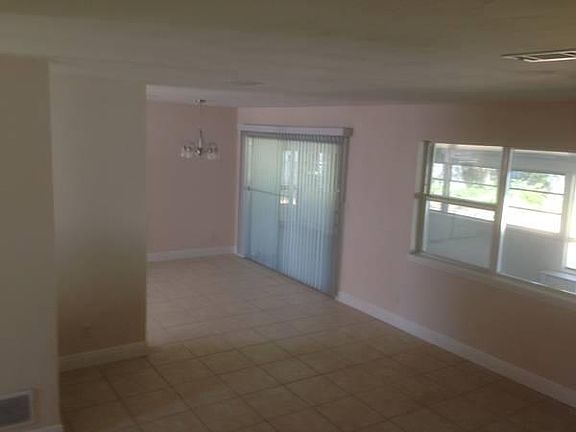 5th image of 6337 Lenczyk Dr
