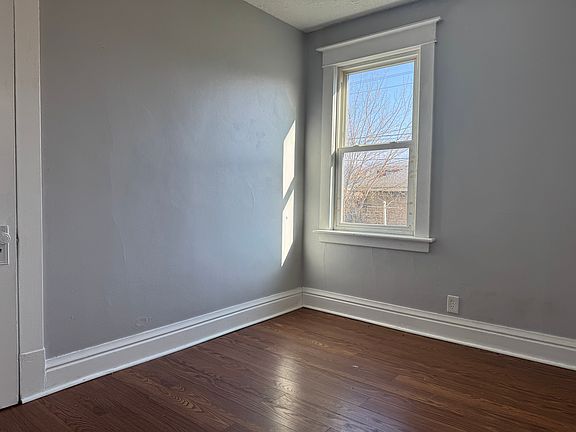 3rd image of 2449 Grand Ave #1