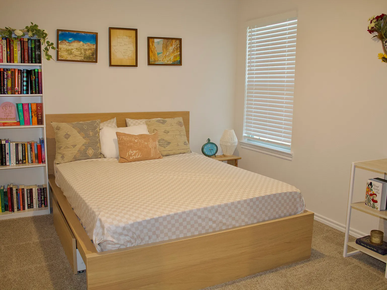 4 bed, 2207 sqft, $2,150 — Photo 3