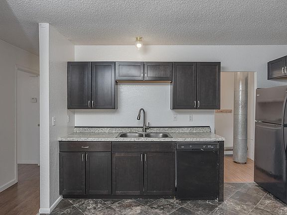 4th image of 3080 Treaty St