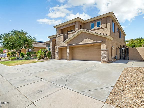 3rd image of 17654 W DESERT Lane