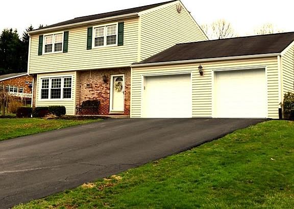 2nd image of 115 Covewood Dr