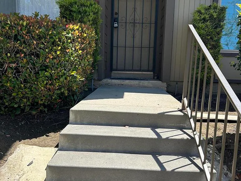 7027 Flicker Ct — Photo 1