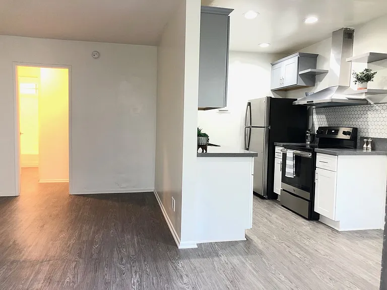 Bleu Apartments — Photo 6