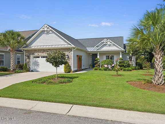 4th image of 8155 Garden Pointe Drive NE