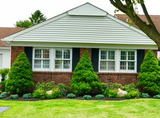 46 Chippendale Dr, Mount Sinai, NY 11766