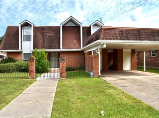 5855 Sylvia Dr, New Orleans, LA 70124