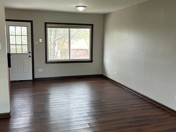 5th image of 18116 Orleans Dr