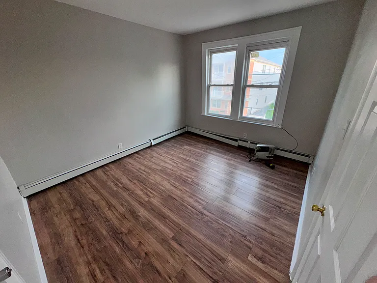 53 Tillinghast St #2R — Photo 5