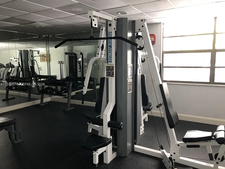 150 Ocean Lane Dr #4B — Photo 8