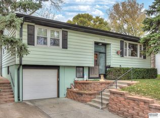 7830 Pasadena Ave, Omaha, NE 68124