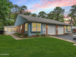 11 Lexington Dr #A, Manchester Township, NJ 08759