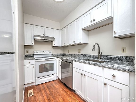 4th image of 1423 Quinnipiac Avenue #302