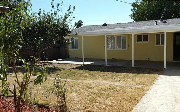 3rd image of 6238 N Galanto Ave