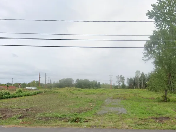 9328 Brewerton Rd, Brewerton, NY 13029