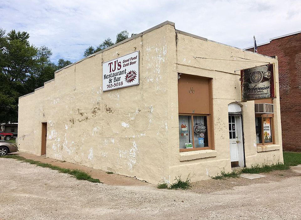 1st image of 201 N Main St