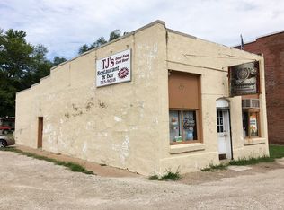 201 N Main St, Chamois, MO 65024
