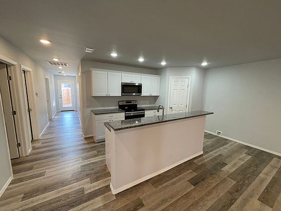 5th image of 1306 N Dover Ave #A