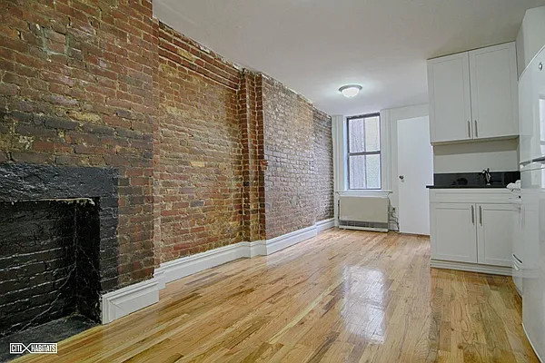 Rented by Citi Habitats | media 21
