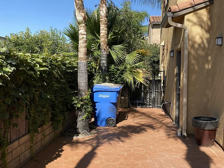 31750 Paseo De Castaic — Photo 5