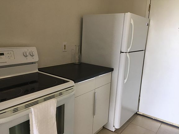 4th image of 2000 NE 135th St APT 710