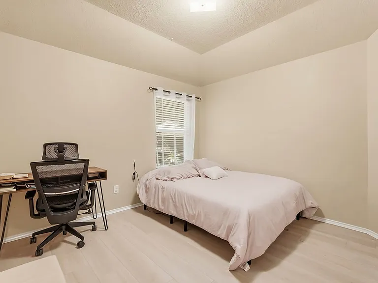 8022 Atwood Hills Ln — Photo 16