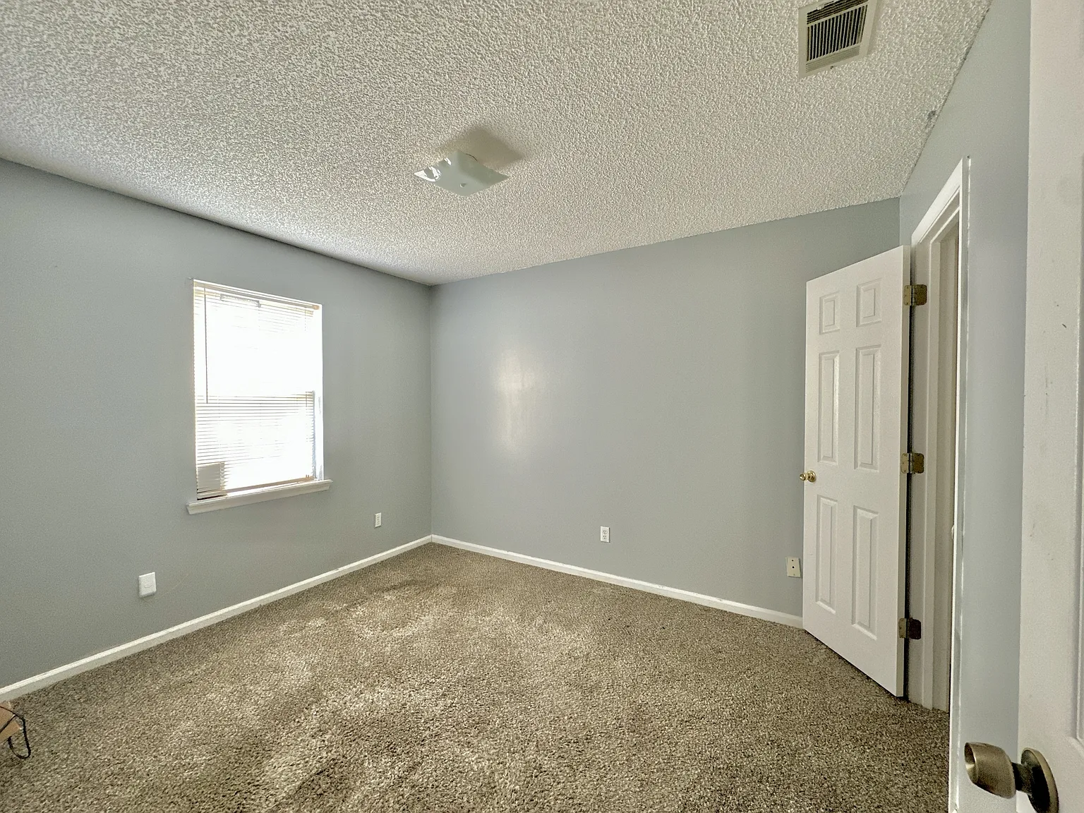 1717 Largo Circle - 1 — Photo 2
