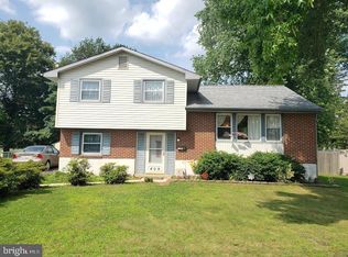 409 Monroe Ave, Edgewater Park, NJ 08010