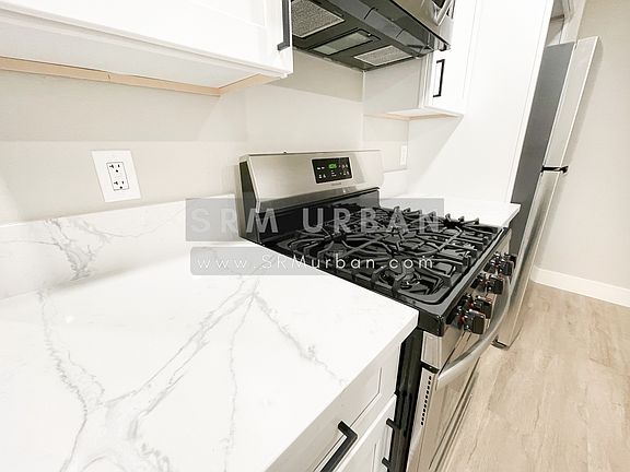 5th image of 3036 B St APT 6