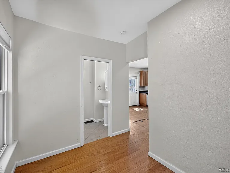 2136 N Lafayette St — Photo 13