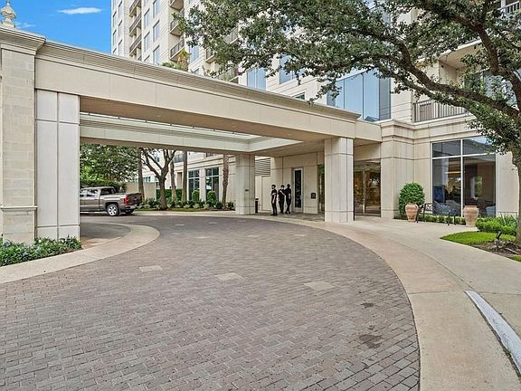 4th image of 3333 Allen Pkwy Unit 904