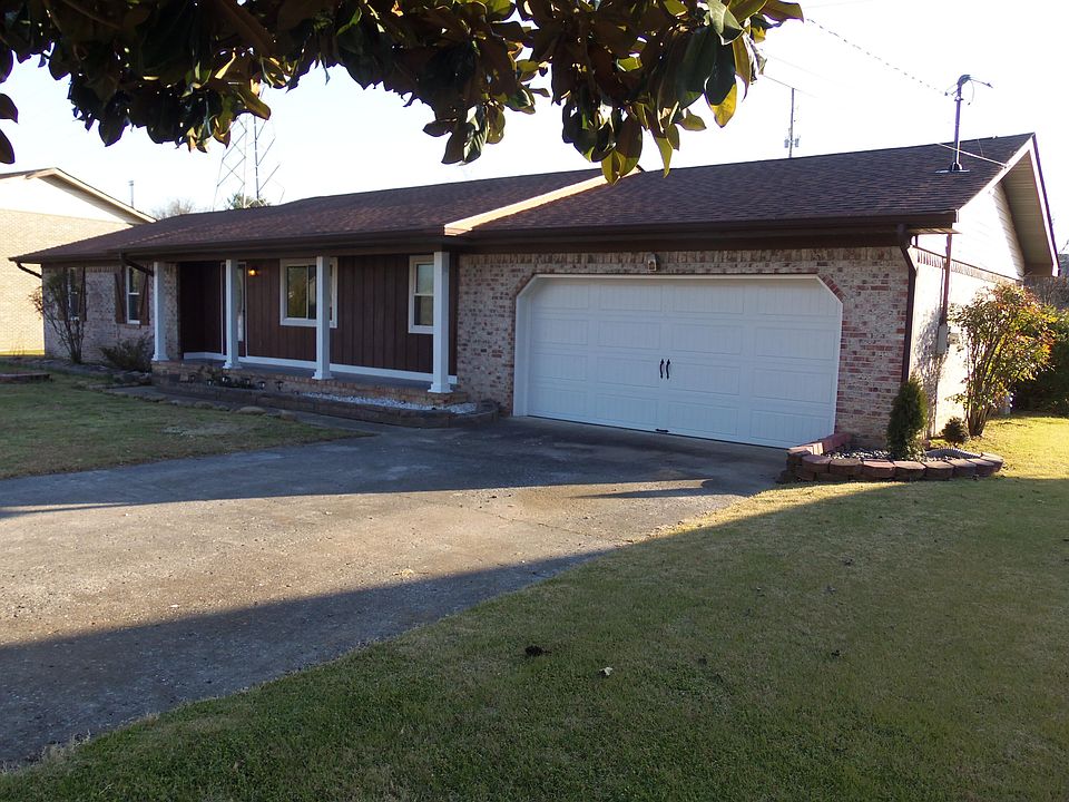 1st image of 1605 Cannon Dr