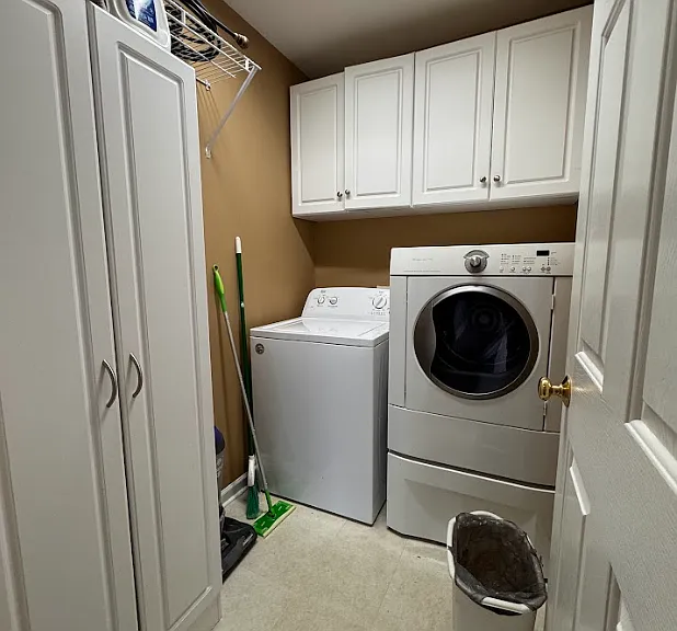 413 Falling Rock Way — Photo 16