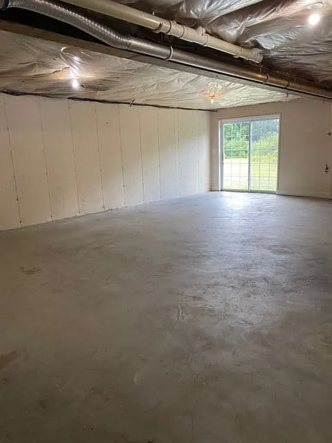 3 bed, 2.0 bath, 2000 sqft, $2,700 — Photo 4