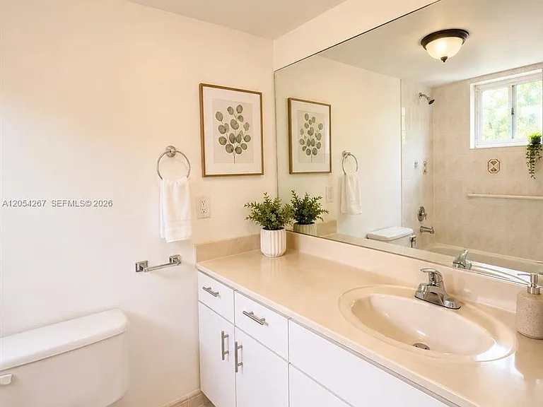 5810 W 18th Ln #101 — Photo 3
