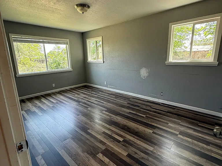 194 N Airport Way #196 — Photo 6