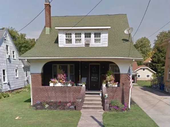 27 W Frederick St, Corry, PA 16407