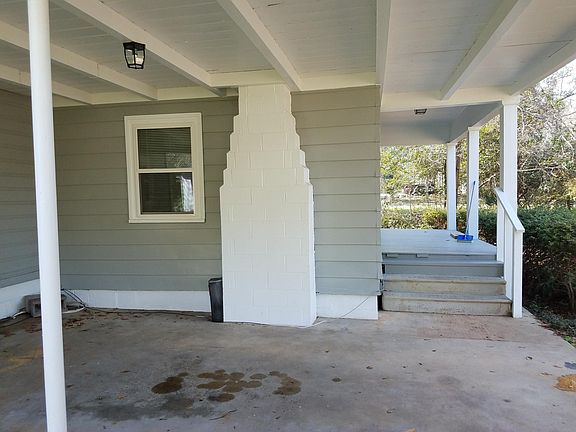 4th image of 2611 Block Dr