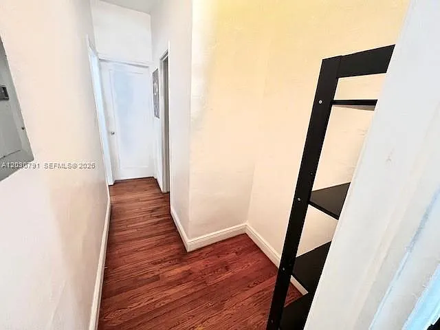 601 7th St #4 — Photo 18