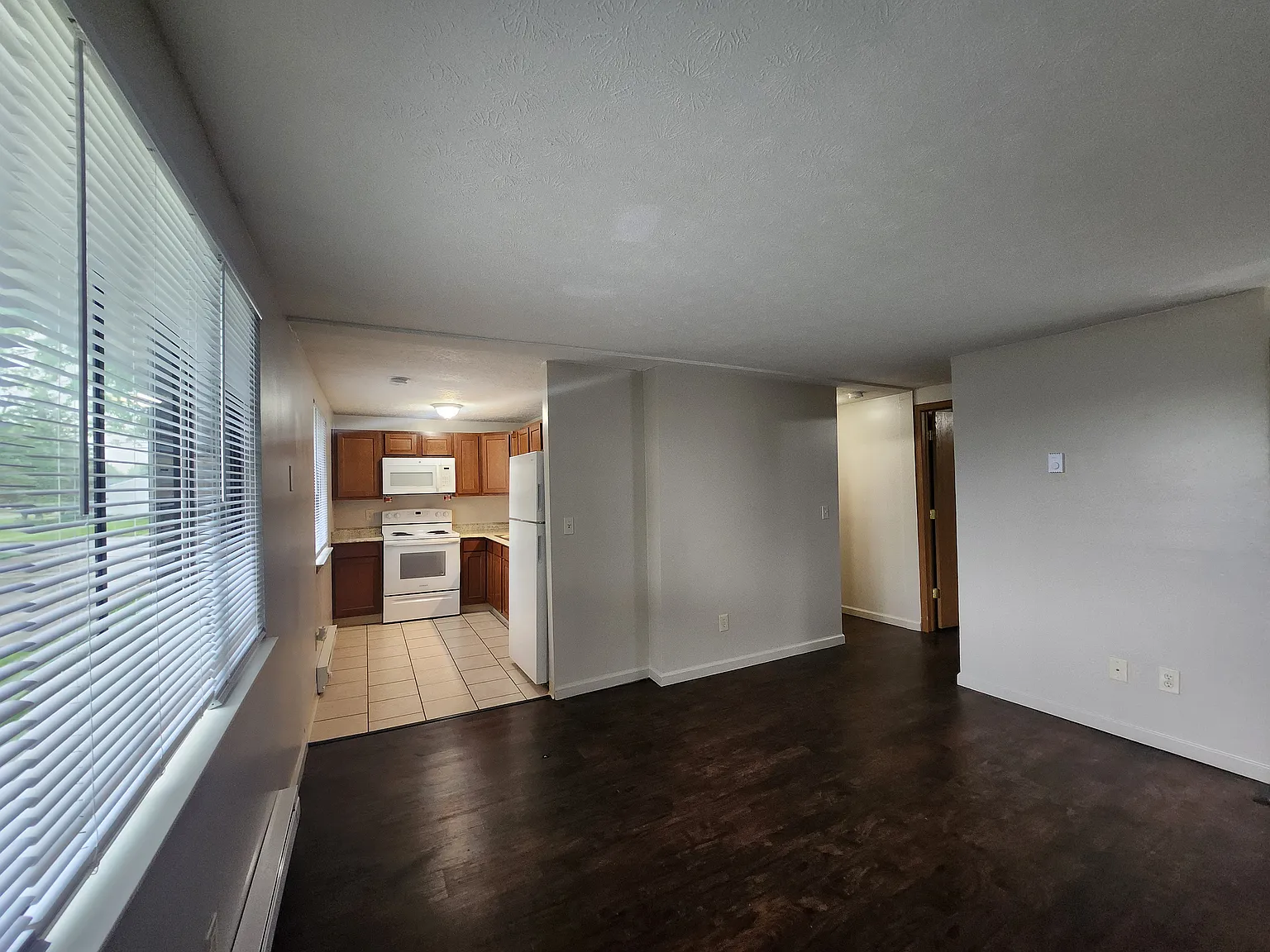 1 bed, 625 sqft, $800 — Photo 2