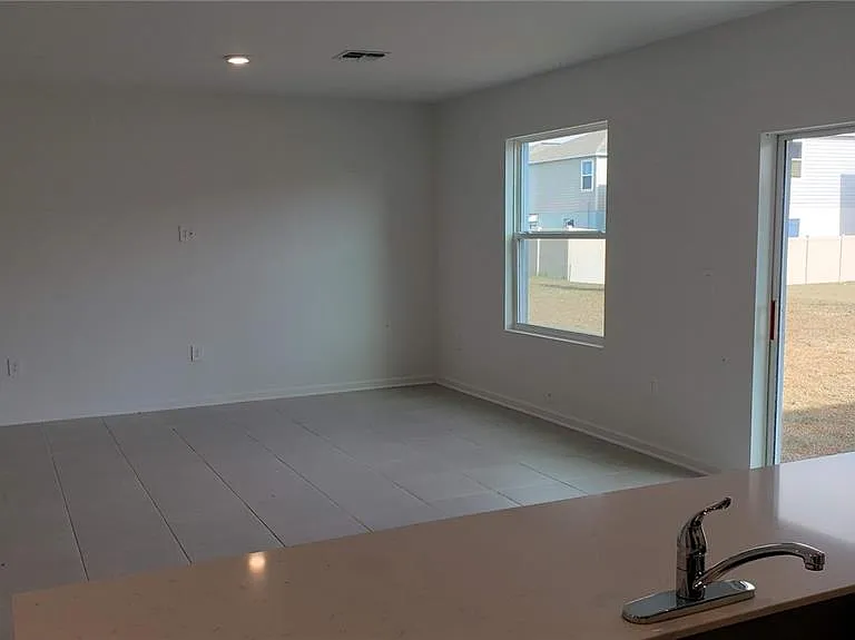 3910 Amers Loop — Photo 10