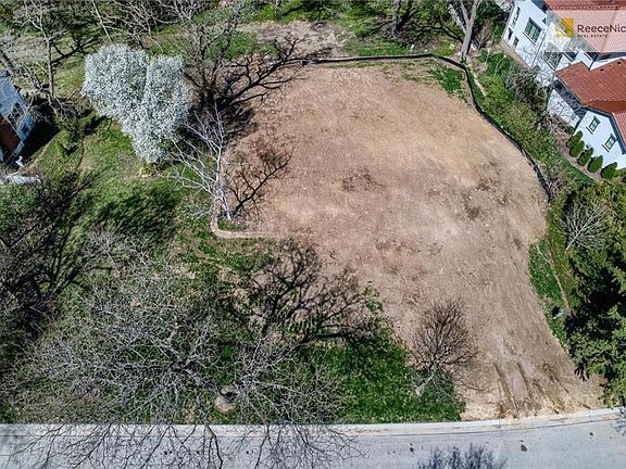 3rd image of 6716 Cherokee Ln